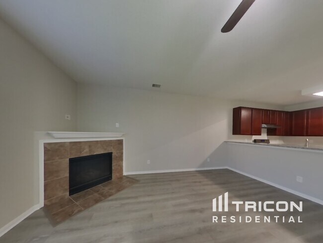 Foto del edificio - 12303 Kings Garden Ct