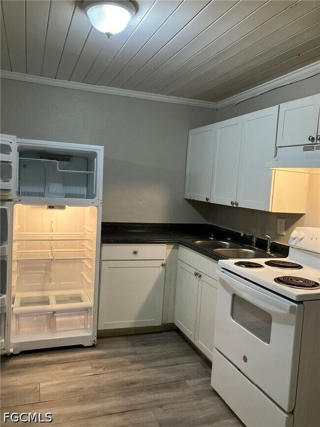 Foto del edificio - 2643-2651-2651 Lafayette St