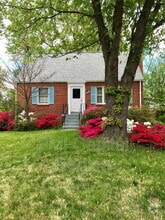 Building Photo - 9501 Singleton Dr