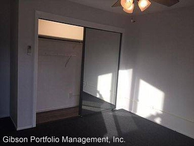 Building Photo - 2 br, 1 bath House - 1614 Hudson St., #315