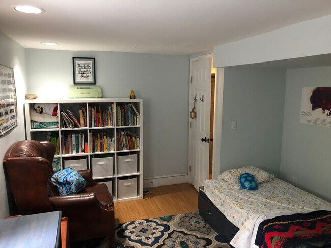 Building Photo - 43 Union Ave