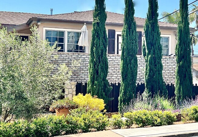 Foto del edificio - 4256 Noyes St