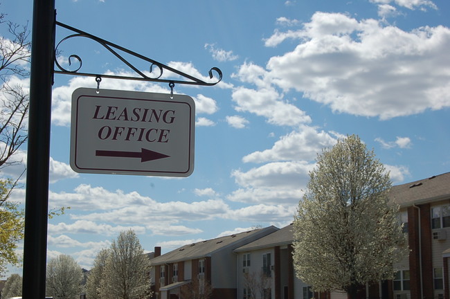 Foto del edificio - Mayflower Crossing Apartments