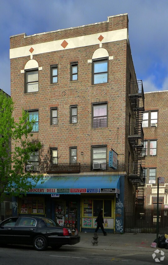 Primary Photo - 1322 Nostrand Ave
