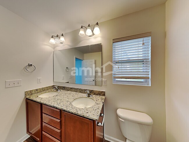 Building Photo - 5525 Idlewild Rd N