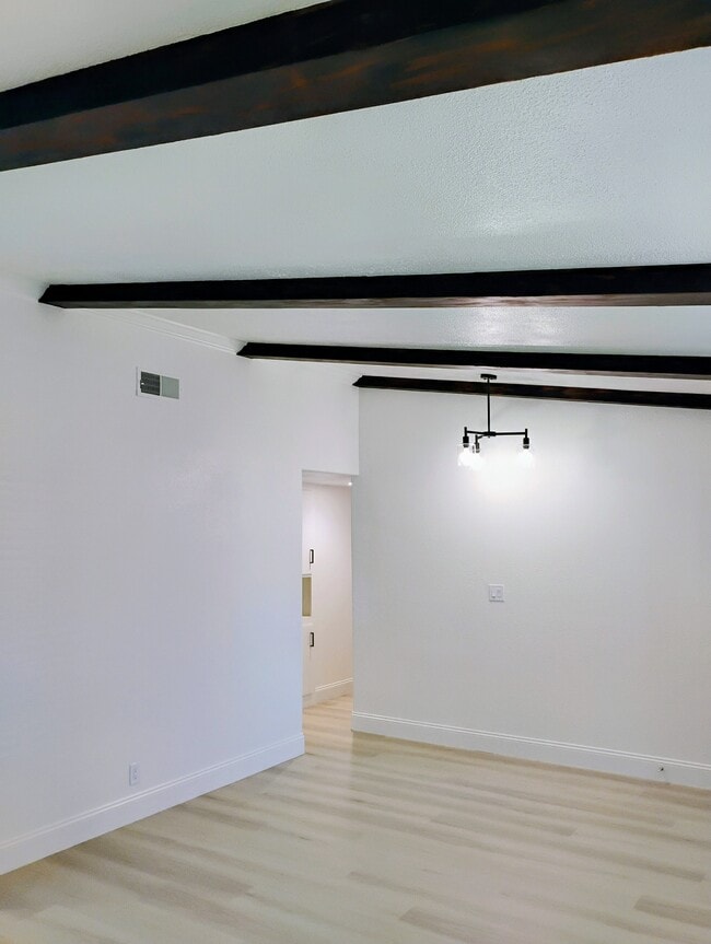 Building Photo - 9911 Voyager Cir