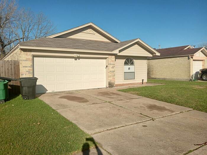 5554 Ambern Dr, Houston, TX 77053