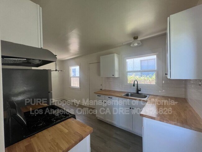 Foto del edificio - 625 W 23rd St