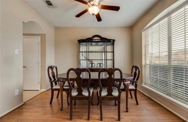 Foto del edificio - 1119 Gaines Mills Rd