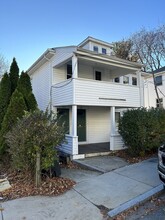 Building Photo - 36 Larch St