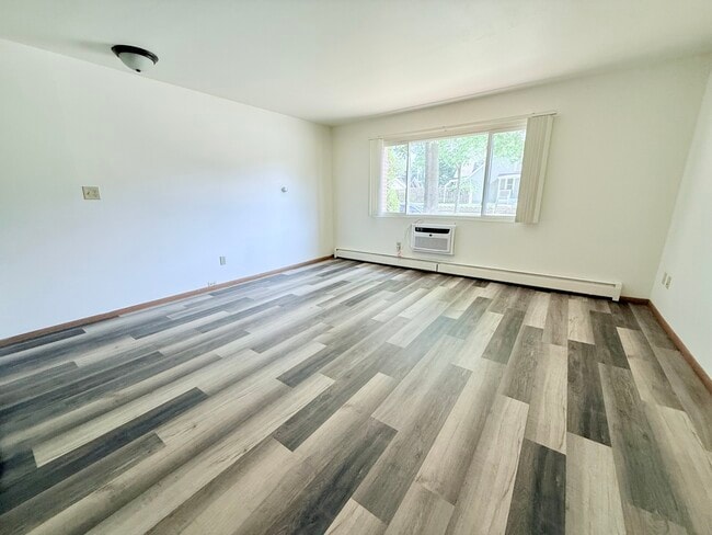 Building Photo - Executive House