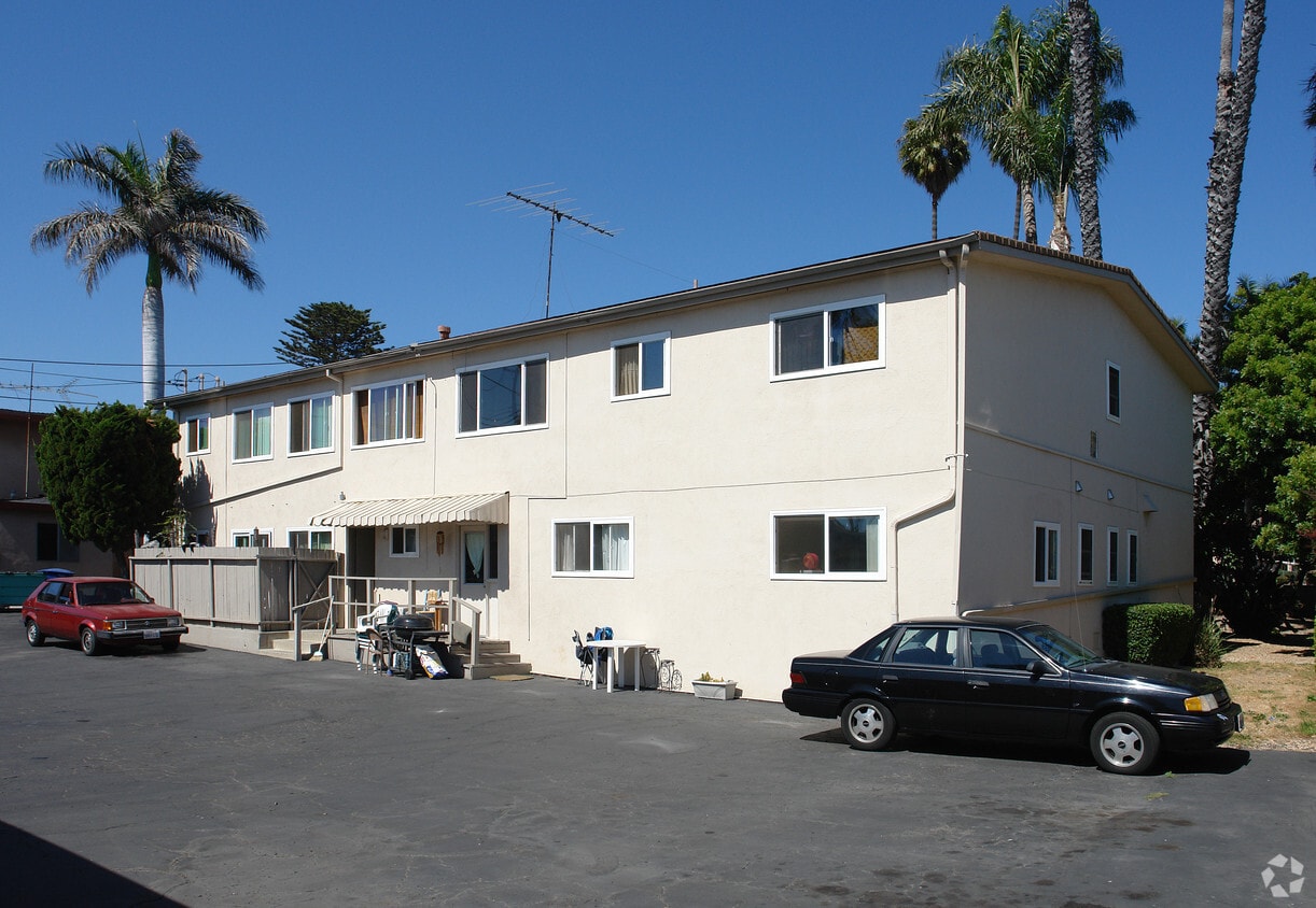 Primary Photo - 61-75 Baylor Dr