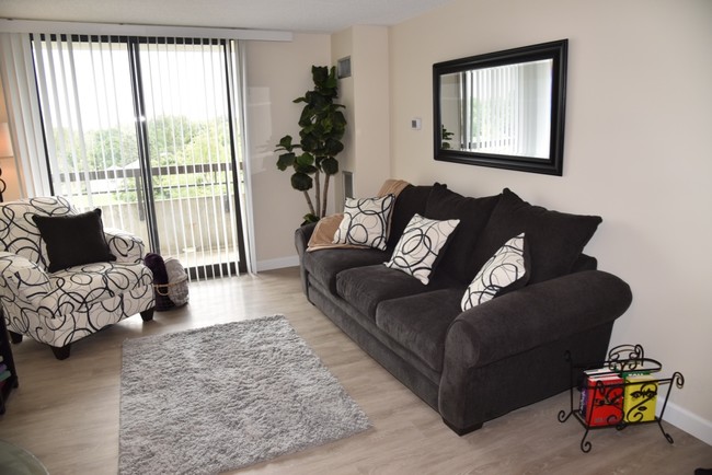 Foto del edificio - The Park At Trowbridge-Independent Living 55+