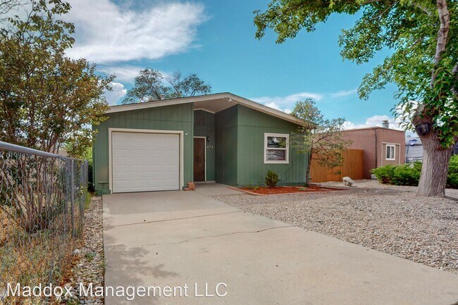 Building Photo - 3 br, 2 bath House - 629 Mountain View Ave NE