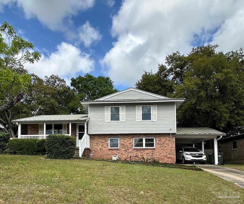 Foto principal - 6110 Shores Cir