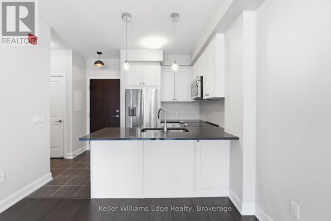 Photo du bâtiment - 216 Oak Park Blvd