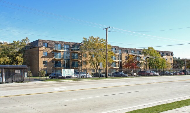 Primary Photo - 8300 S 86th Ave