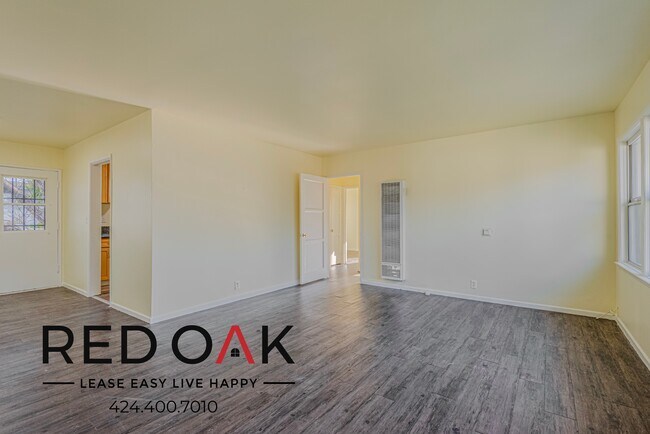 Foto del edificio - Recently Refinished, Airy and Bright Two B...