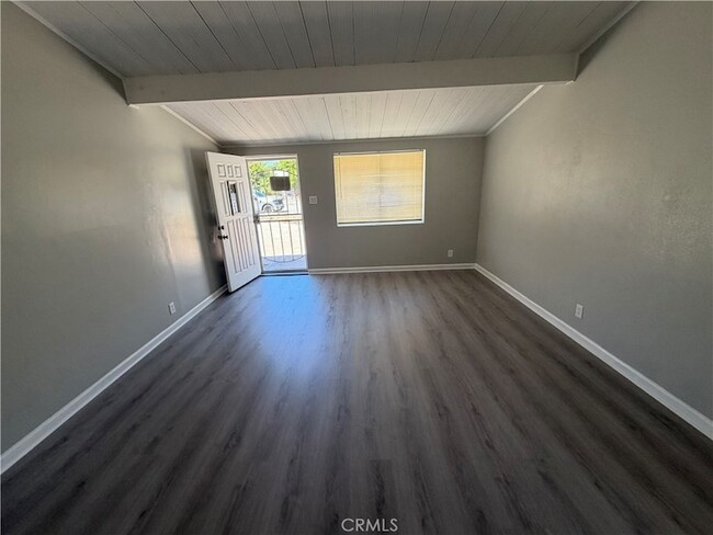 Building Photo - 13169 Benson Ave