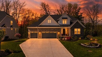 Building Photo - 233 Lake Balaton Dr