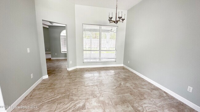 Foto del edificio - 925 Osprey Ln