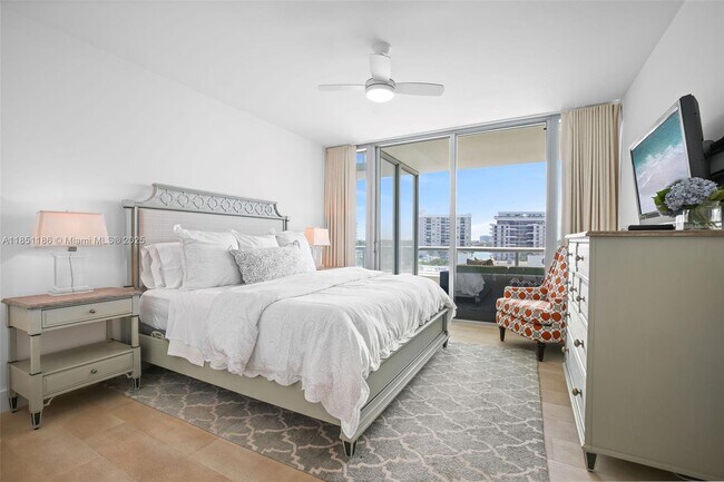 Foto del edificio - 6799 Collins Ave