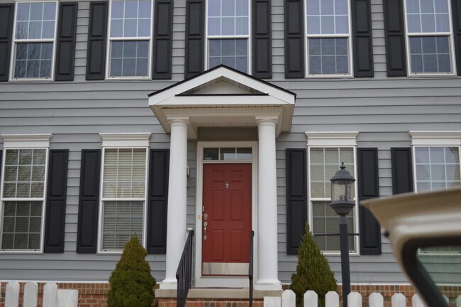Front Entrance - 12006 Chestnut Glen Rd