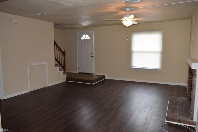 Building Photo - 1308 Mikie Ct