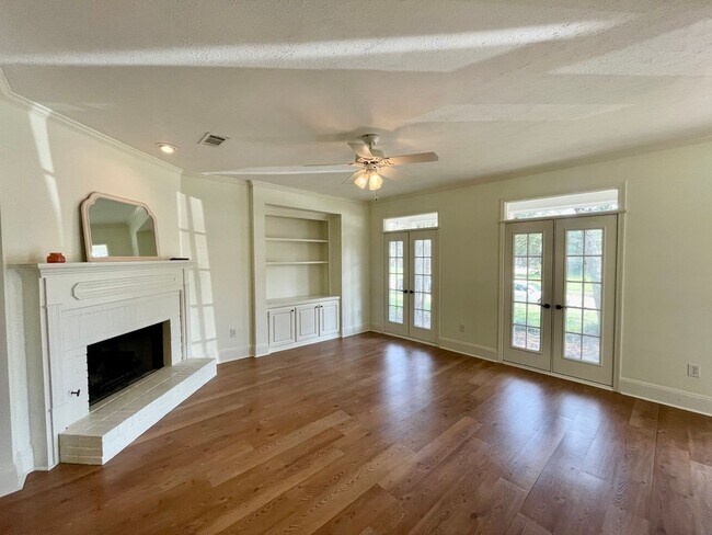 Foto del edificio - 3/2 Available for Rent in Oak Grove Subdiv...