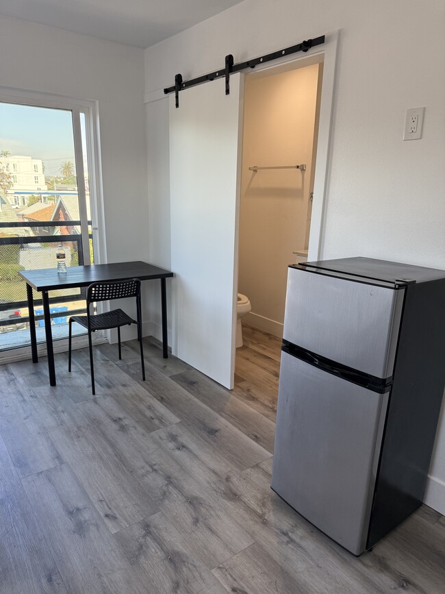 Foto del edificio - 1110 E 40th Pl