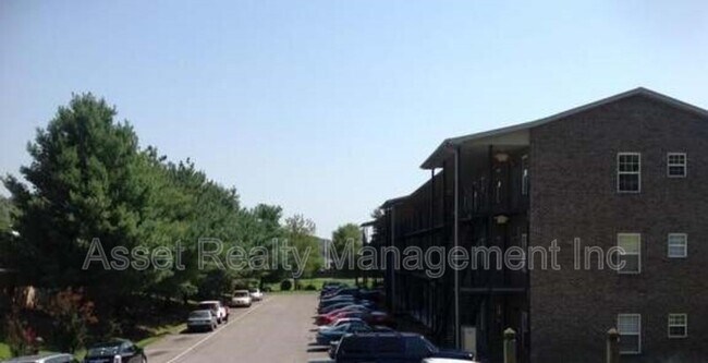 Foto del edificio - 230 Hardin Ln