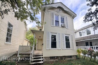 Building Photo - 417 Franklin St