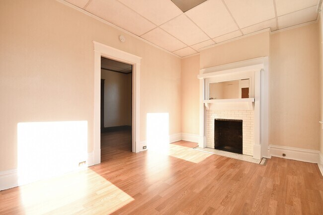 Building Photo - 211 S 2nd St