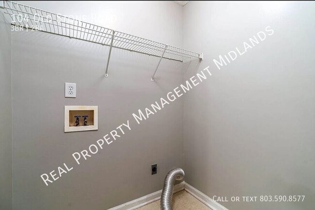 Building Photo - 104 Old Stone Rd