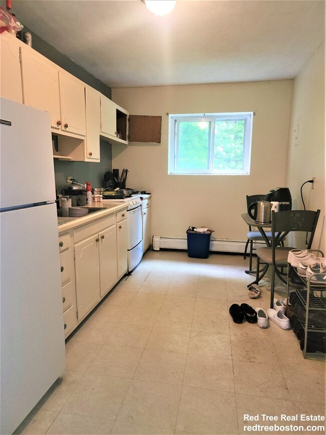 Building Photo - 35 Westgate Rd