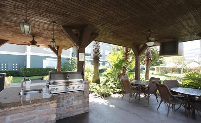 Foto principal - 1 bedroom in Houston TX 77058