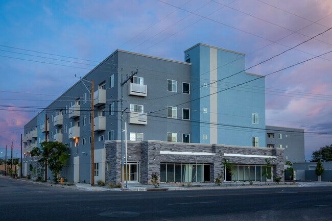 Building Photo - Poblana Place