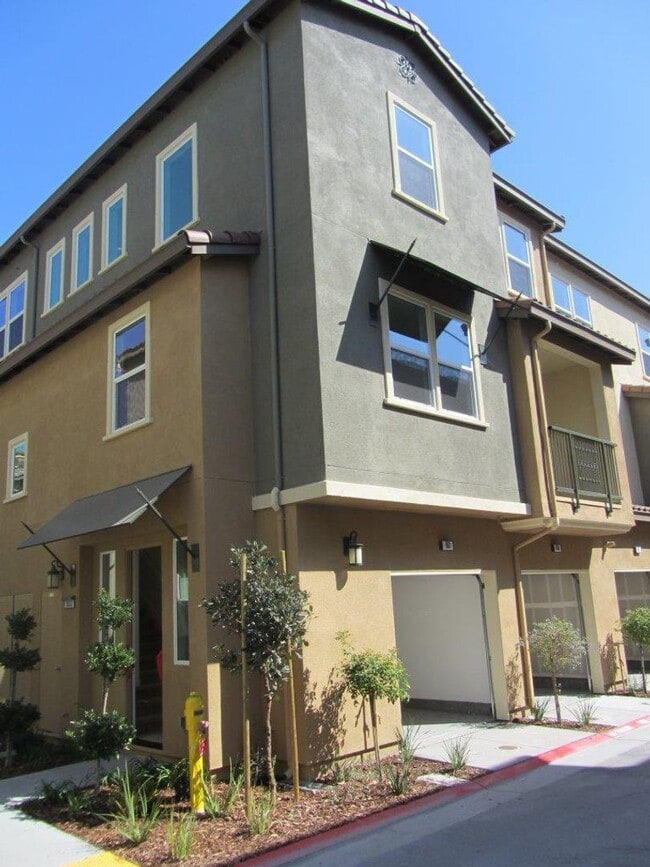 Photo - 2Bed/2.5Bath Sunnyvale Townhouse