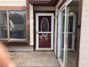 Building Photo - 2421 Bayberry Ct