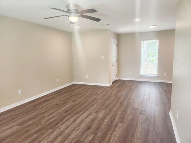 Building Photo - 3530 Moss Island Ct