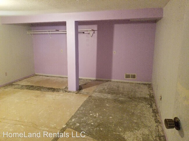 Building Photo - 68 Mountain Dr