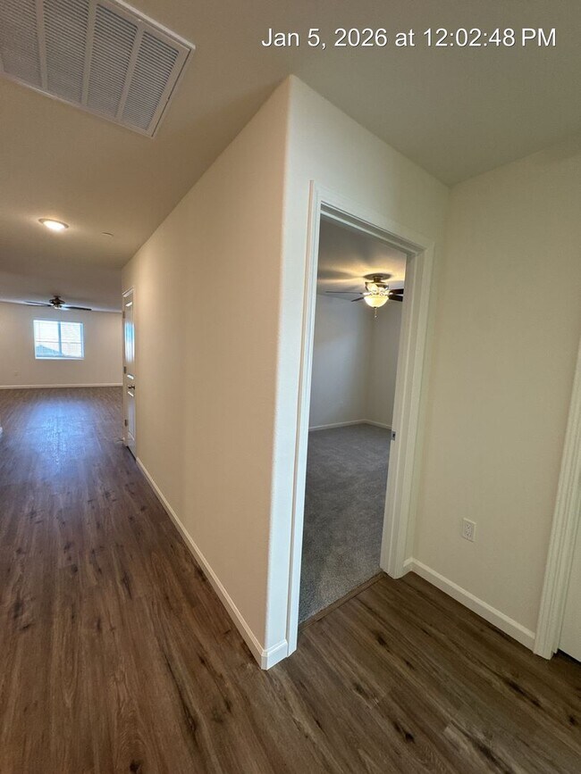 Foto del edificio - Newly built Home! Rent Ready !!