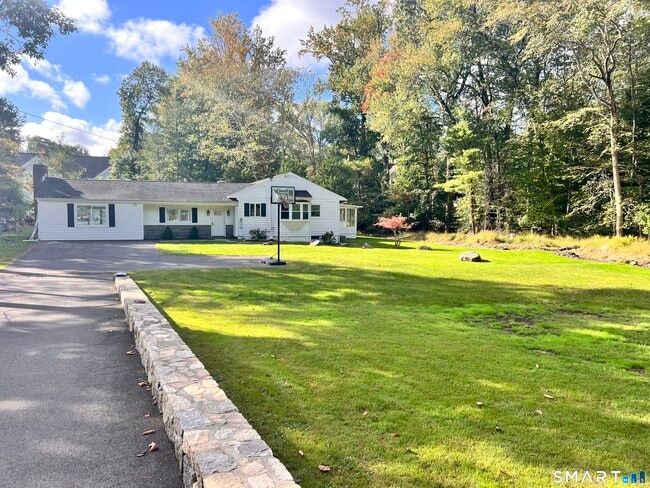 Building Photo - 267 Thunder Hill Dr