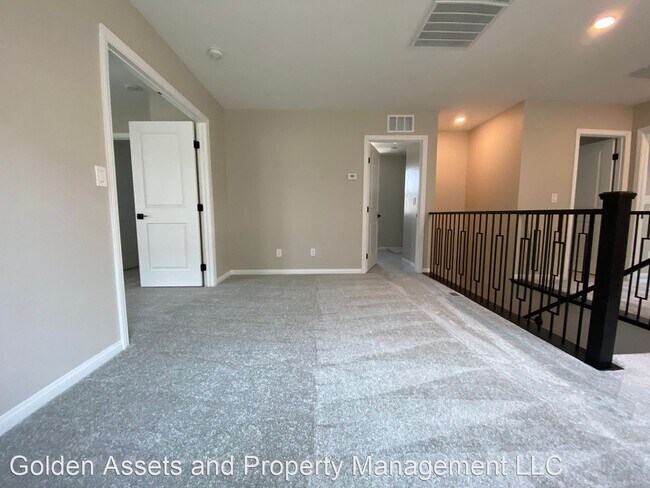 Building Photo - 4125 Elegant Chateau St