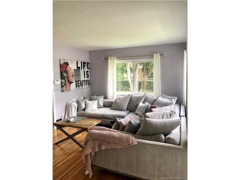 Foto principal - 22 NW 103rd St