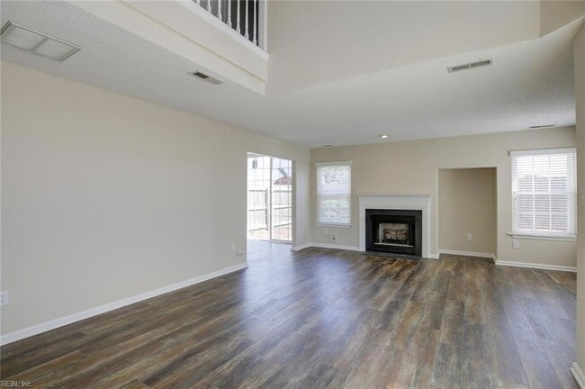 Foto del edificio - 708 Fallcreek Run