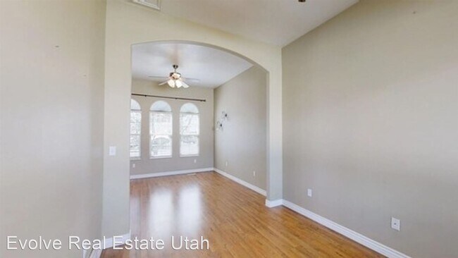 Building Photo - 6 br, 3.5 bath House - 2511 Goodnight Drive