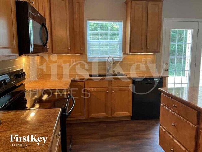 Building Photo - 12814 Coral Sunrise Dr