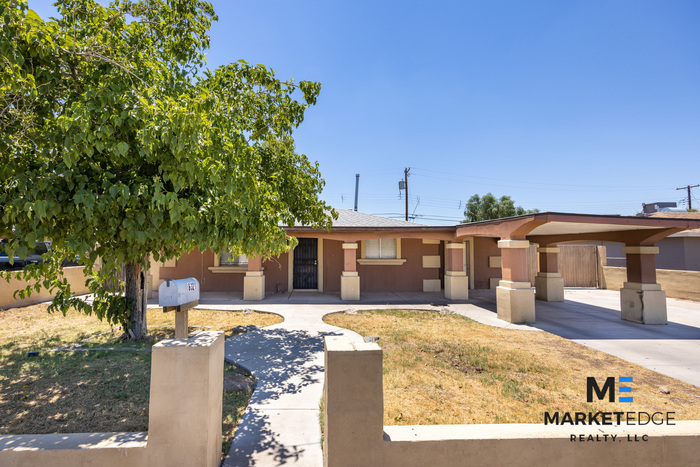 Foto principal - 3 Bed/1Bath at 67th Ave/Indian School! Rea...