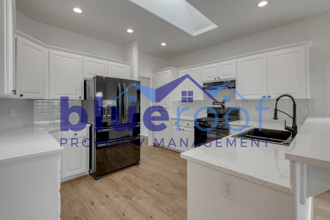 Building Photo - 23889 SW Dewberry Pl